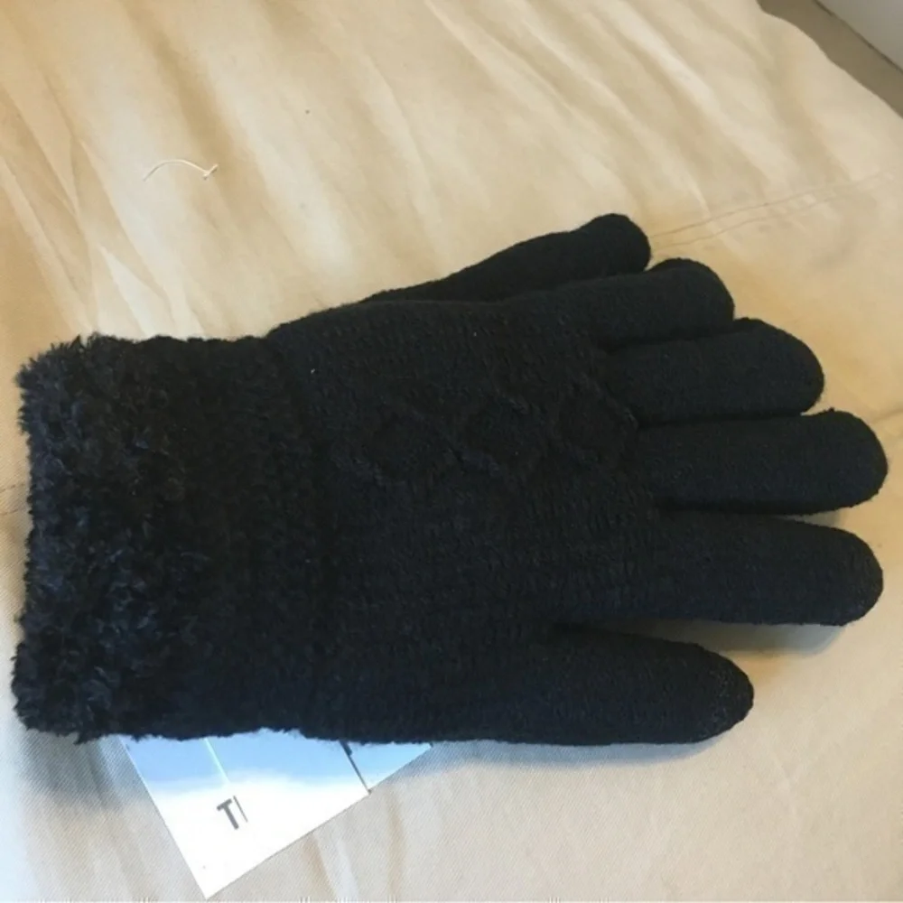Warm fuzzy Black texting gloves